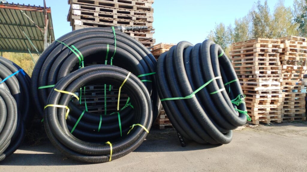 Теплотрасса в утеплителе: сравнение гибких теплоизолированных систем и классических решений